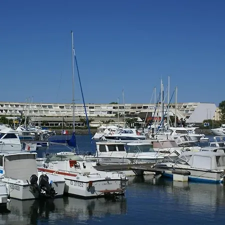 41, Port Venus Au Village Naturiste Agde